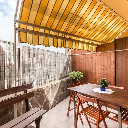 Yellow-house 100 Meters From The Sandy * Avola